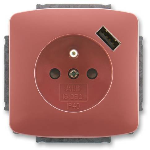 ABB 5569A-A02357 R2 Zásuvka 1násobná s kolíkem, s clonkami, s USB nabíjením